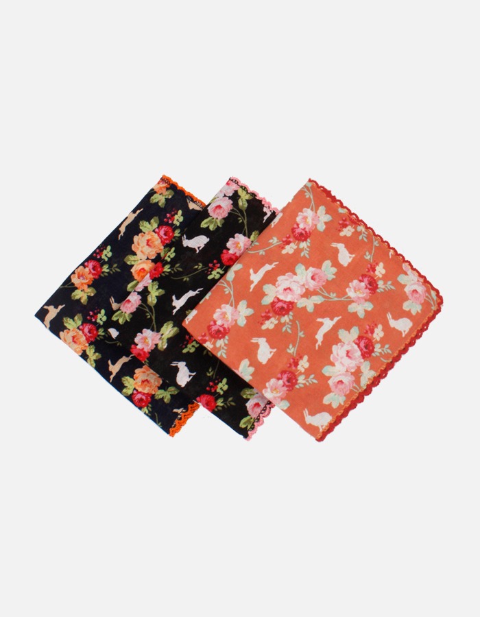 마리엔느 꽃과토끼 핀코트 손수건 스카프 54 x 54 (cm)