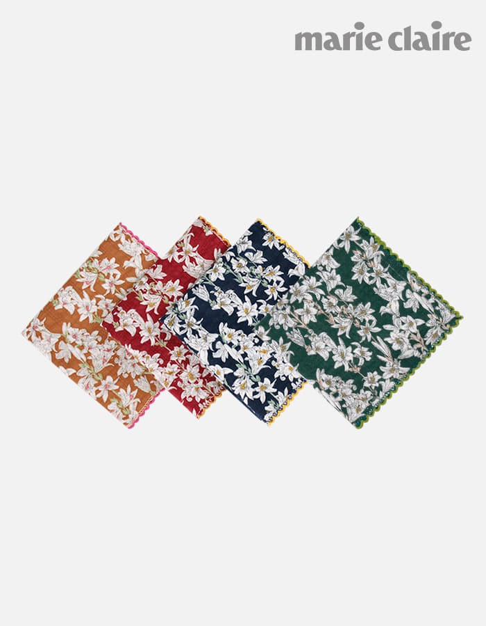 [마리끌레르] 백합꽃 핀코트 손수건 스카프 56 x 56 (cm)